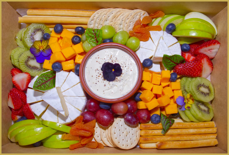 Cheese Fruits & Crackers Platter